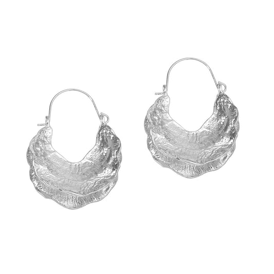 Charming Gold Earring for Any Occasion