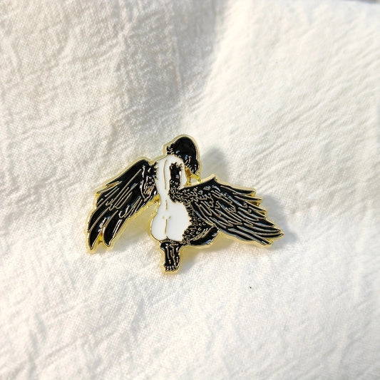 Charming Piece for Any Occasion