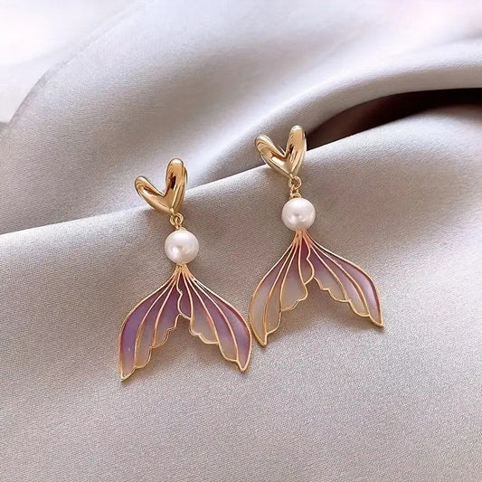 Classic Pearl Earring with Timeless Appeal