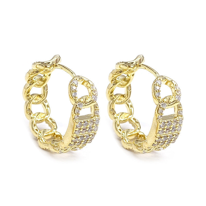 Classic Earring with Timeless Appeal