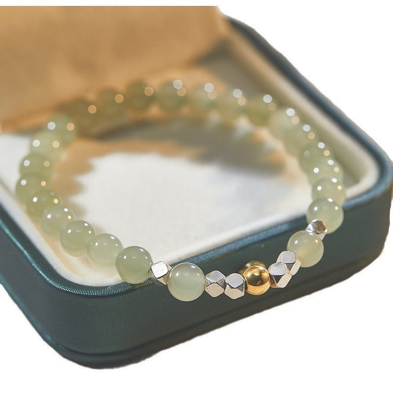 Classic Silver Bracelet with Timeless Appeal