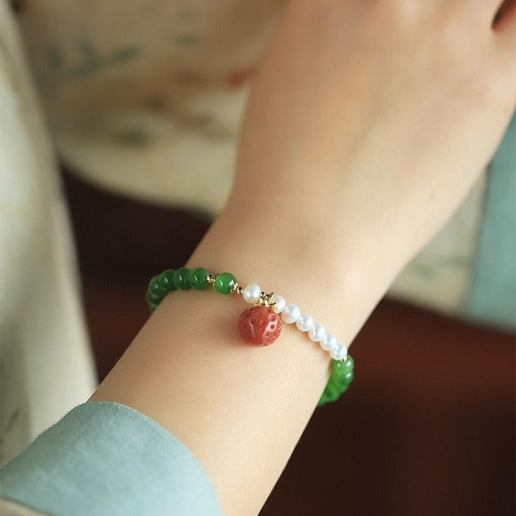 Romantic Pearl Bracelet for Special Moments