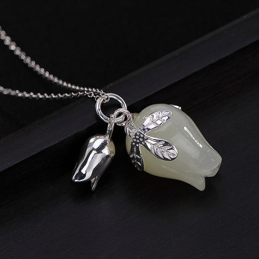 Classic Pendant with Timeless Appeal