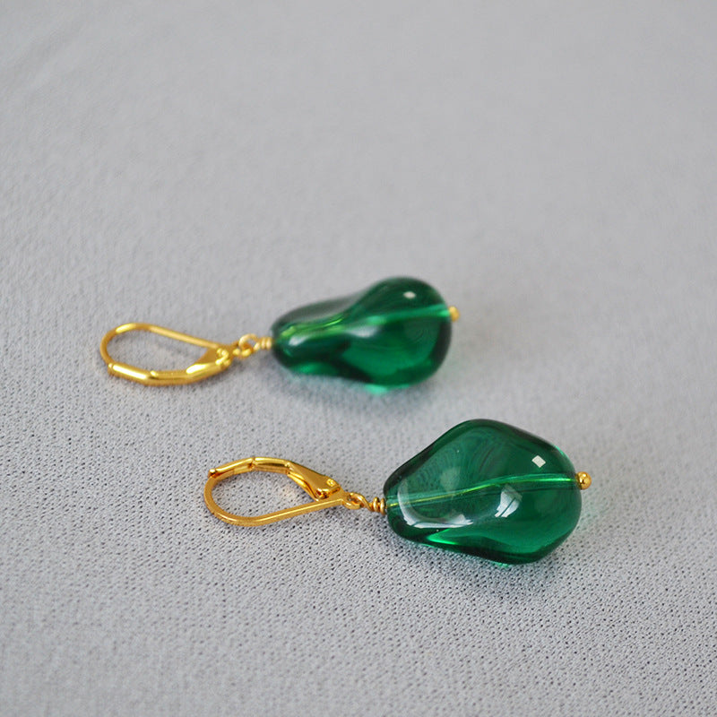 Classic Pearl Earring with Timeless Appeal
