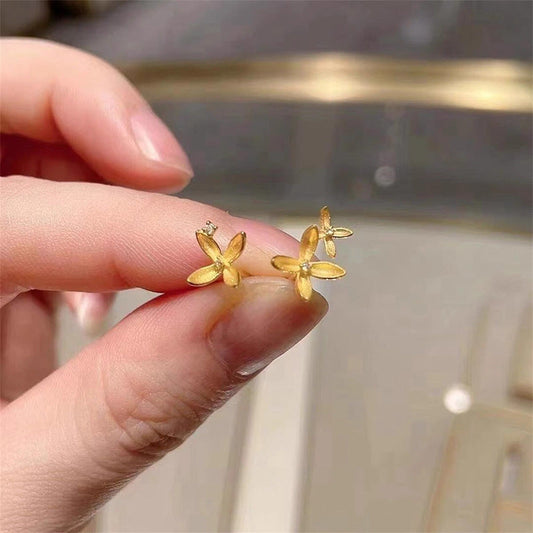 Charming Earring for Any Occasion
