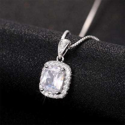 Stunning Necklace for Daily Wear