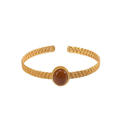 Charming Gold Bracelet for Any Occasion