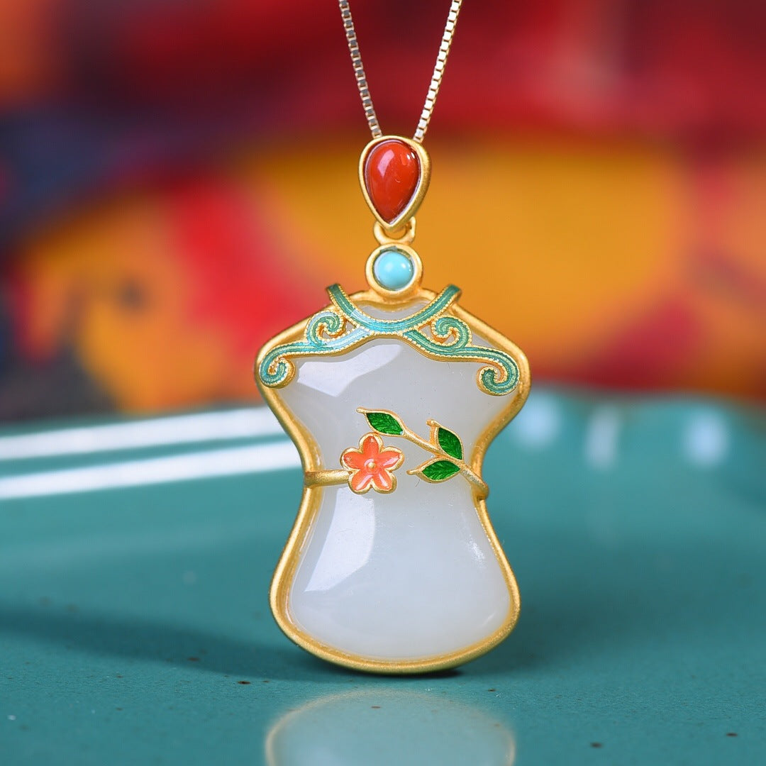 Classic Gold Necklace with Timeless Appeal