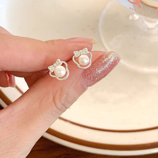 Delicate Artisan Pearl Earring