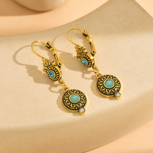 Charming Earring for Any Occasion