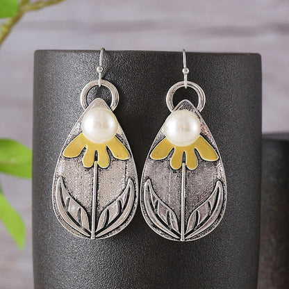 Beautiful Pearl Earring with Unique Style
