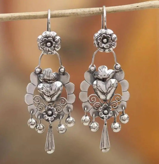 Stunning Earring for Daily Wear