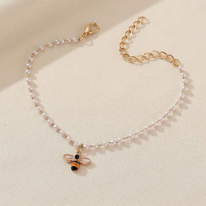 Classic Pearl Necklace with Timeless Appeal