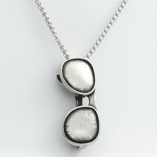 Classic Pendant with Timeless Appeal