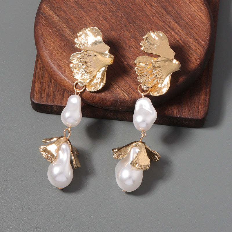 Charming Pearl Earring for Any Occasion