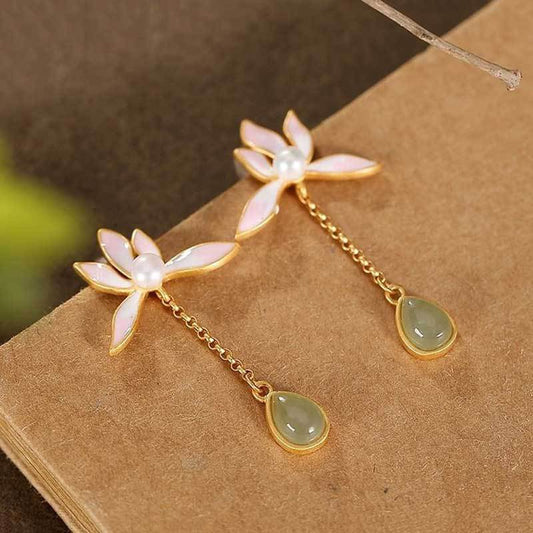 Elegant Gold Earring for Every Occasion
