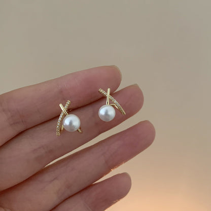 Romantic Pearl Earring for Special Moments