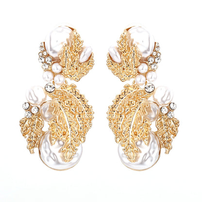 Romantic Pearl Earring for Special Moments