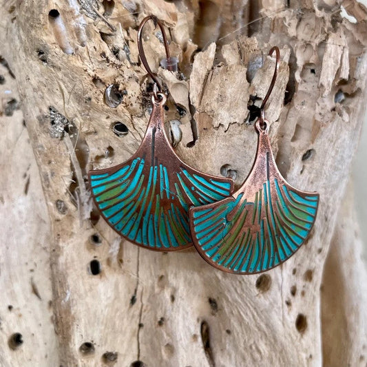 Charming Earring for Any Occasion
