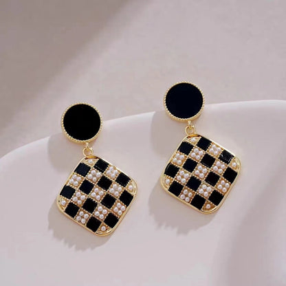 Beautiful Earring with Unique Style