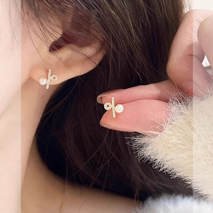Charming Pearl Earring for Any Occasion