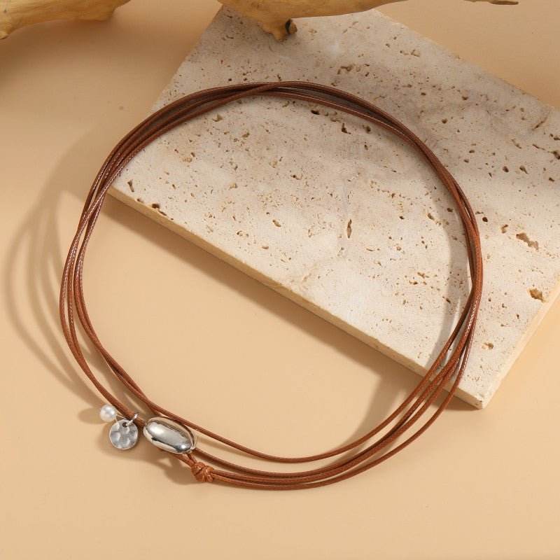 Classic Pearl Necklace with Timeless Appeal