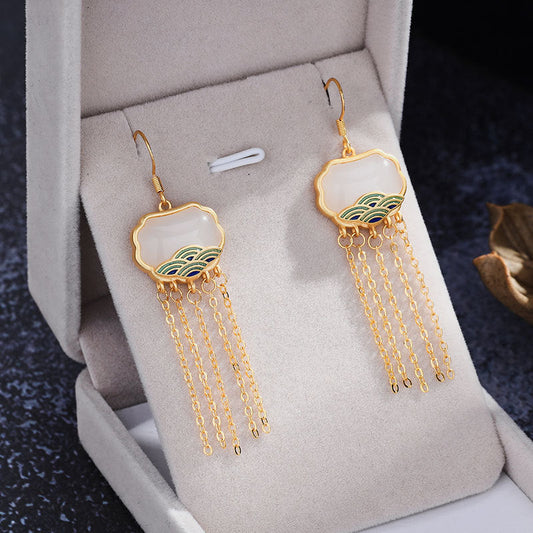 Elegant Gold Earring for Every Occasion