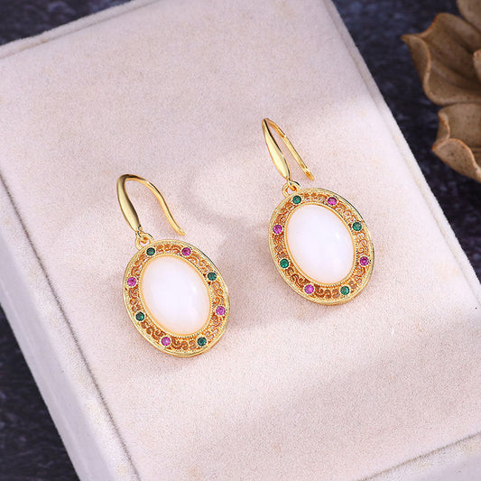 Charming Earring for Any Occasion