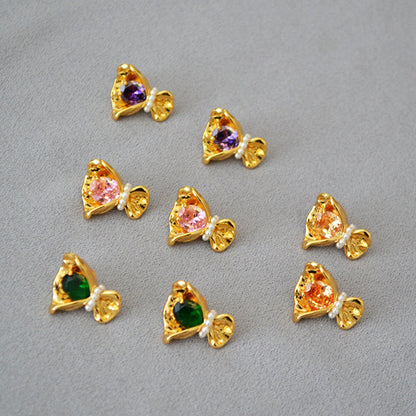 Charming Gold Earring for Any Occasion