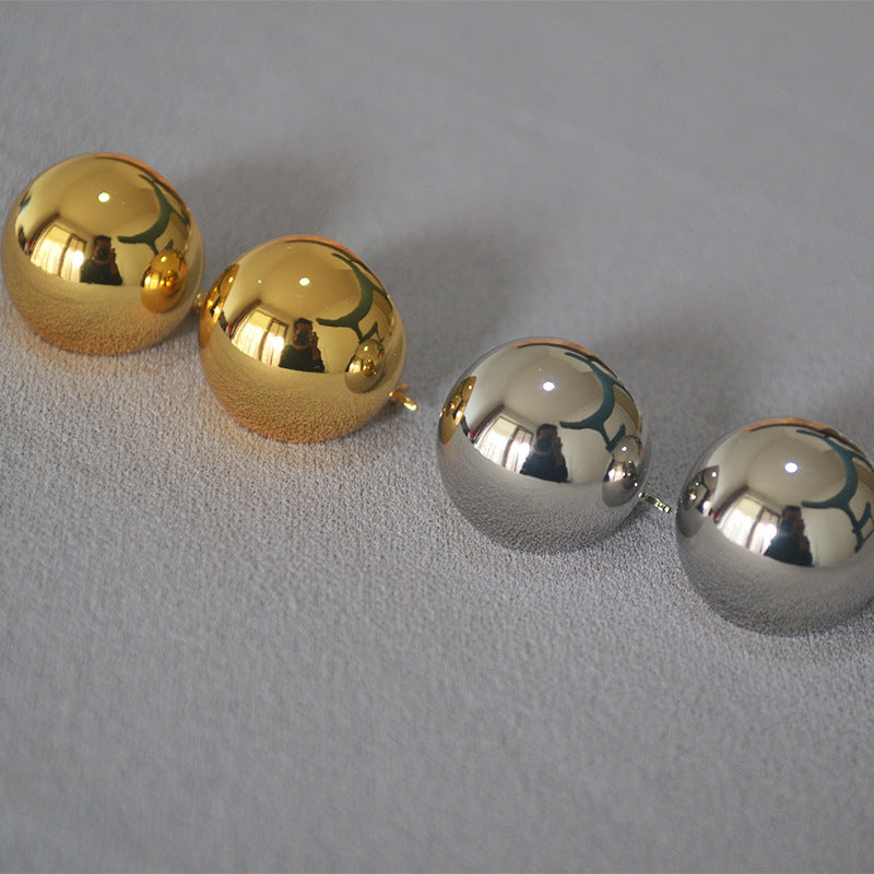 Stunning Gold Earring for Daily Wear