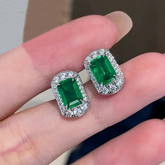 Charming Piece for Any Occasion