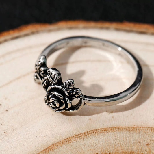 Beautiful Silver Ring with Unique Style