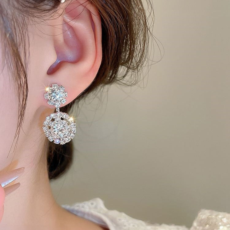 Beautiful Earring with Unique Style