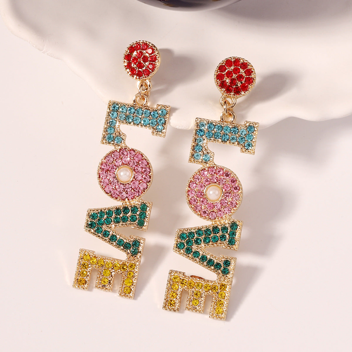 Classic Pearl Earring with Timeless Appeal