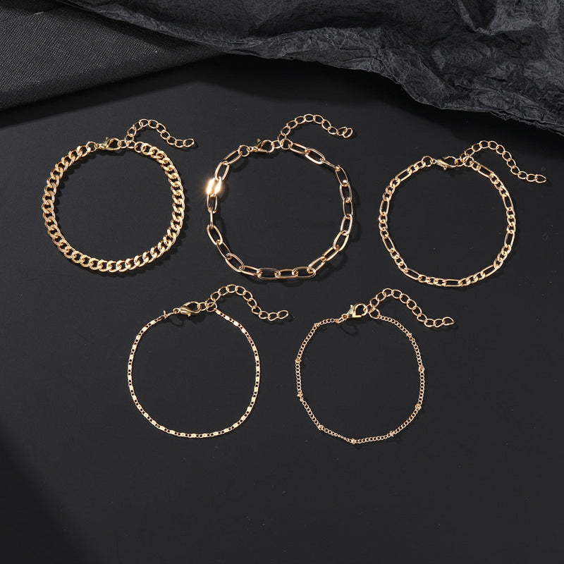 Romantic Gold Bracelet for Special Moments