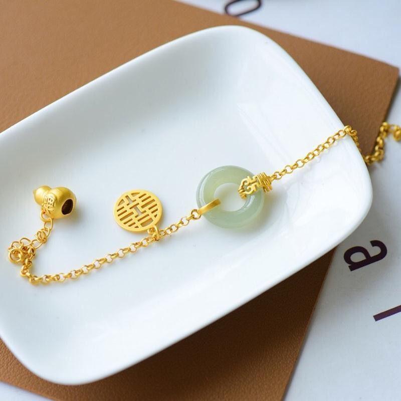 Beautiful Gold Bracelet with Unique Style