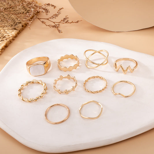 Charming Gold Ring for Any Occasion