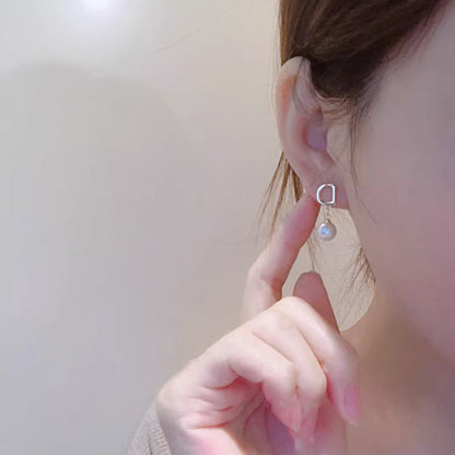 Classic Pearl Earring with Timeless Appeal