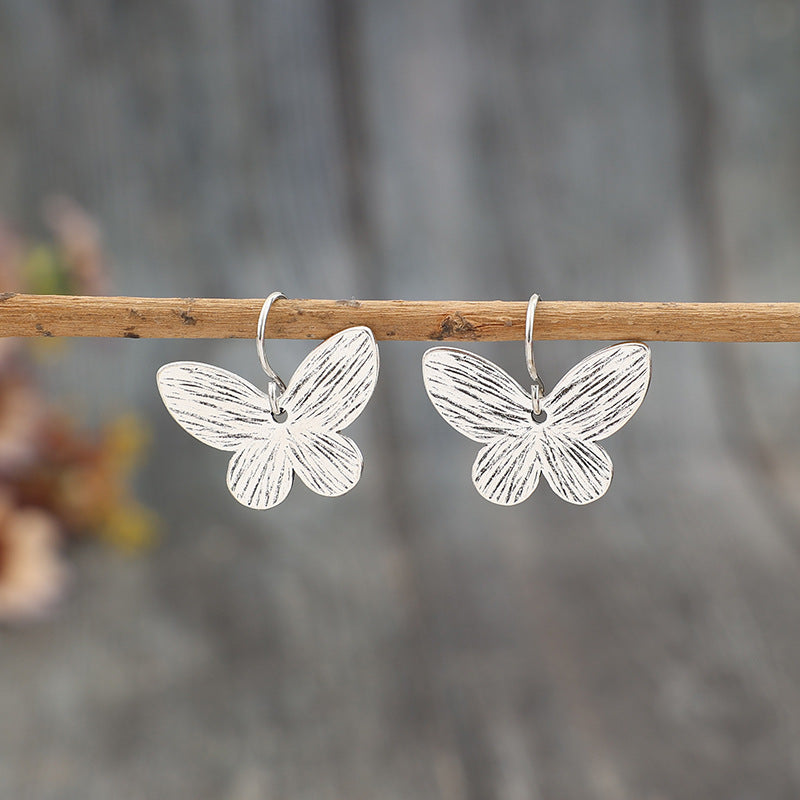 Elegant Silver Earring for Every Occasion