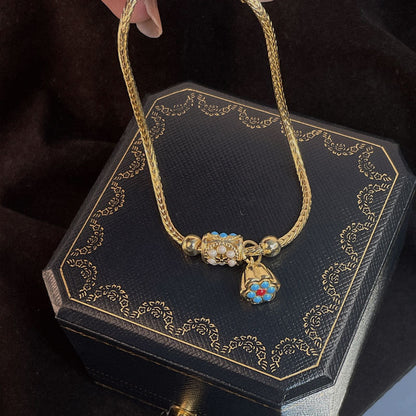 Charming Gold Bracelet for Any Occasion