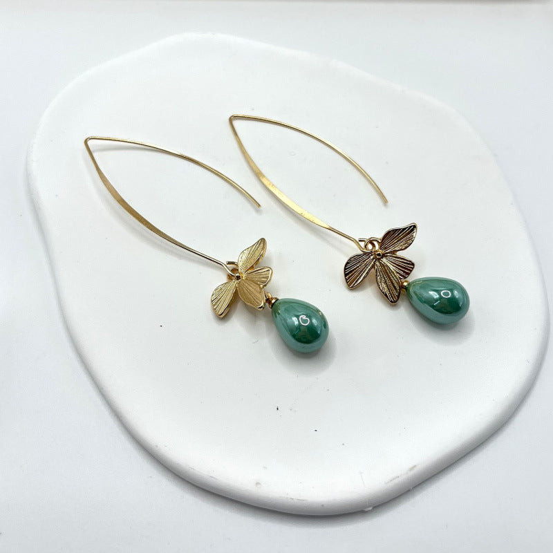 Delicate Artisan Pearl Earring