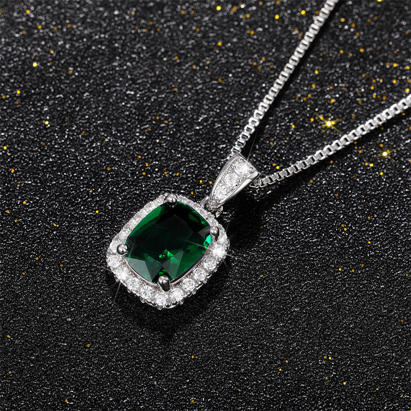 Stunning Necklace for Daily Wear