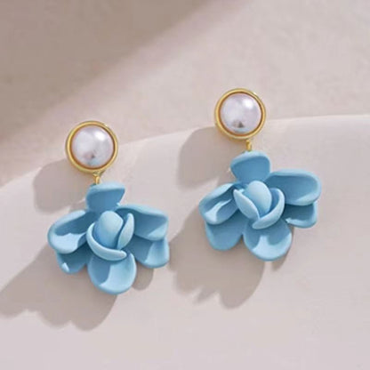 Stunning Earring for Daily Wear