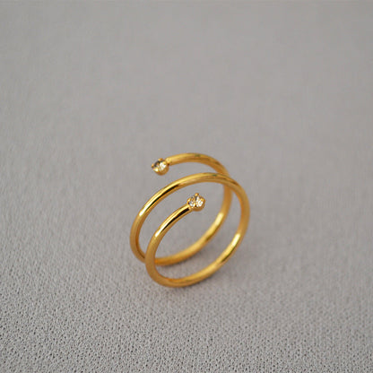 Charming Gold Ring for Any Occasion