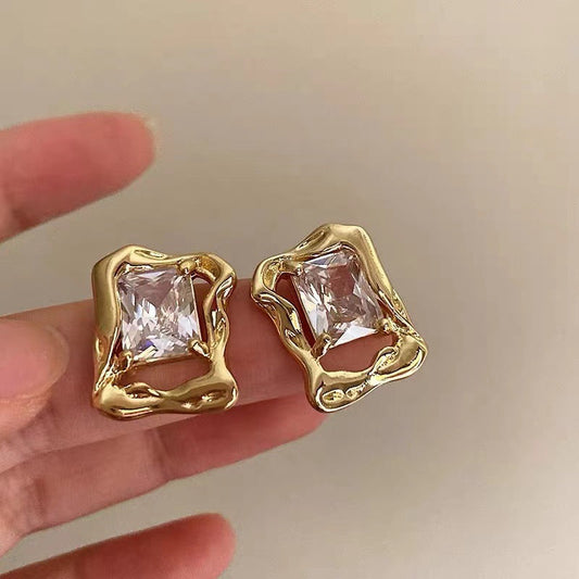 Stunning Earring for Daily Wear