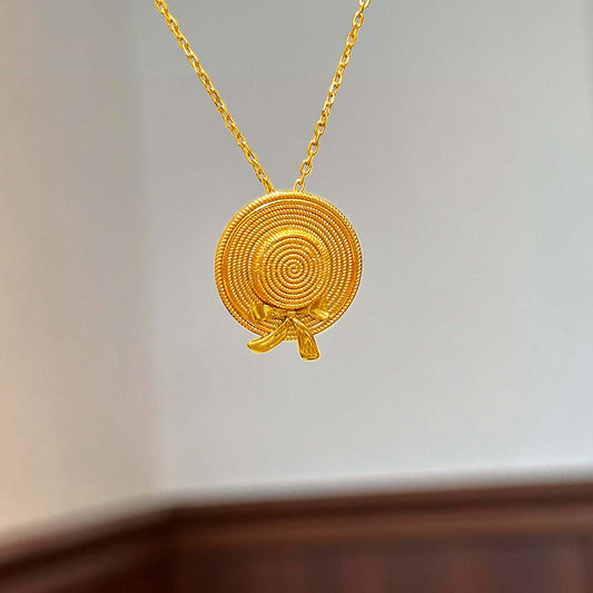 Charming Piece for Any Occasion
