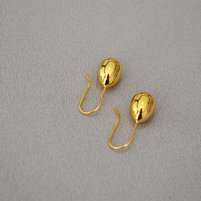 Beautiful Gold Earring with Unique Style