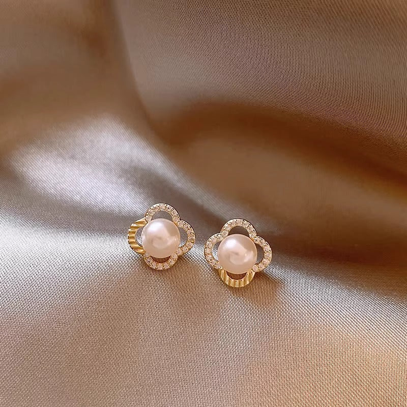 Vintage Handmade Pearl Earring