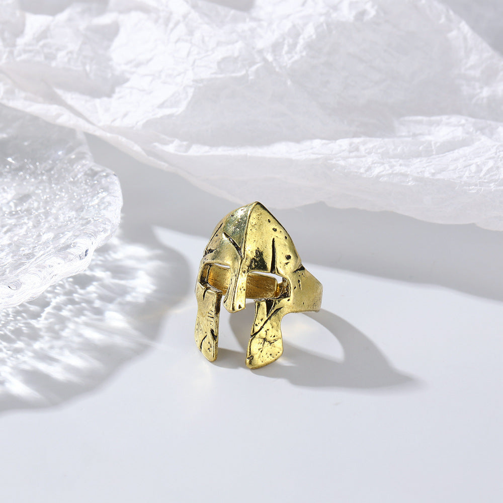 Classic Gold Bracelet with Timeless Appeal