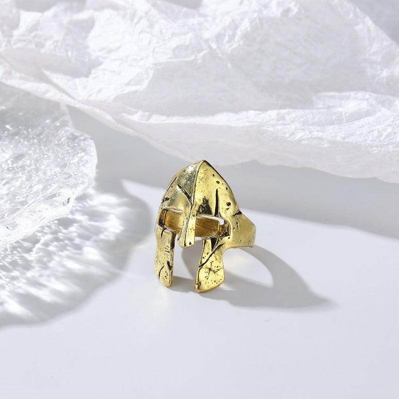 Classic Gold Bracelet with Timeless Appeal